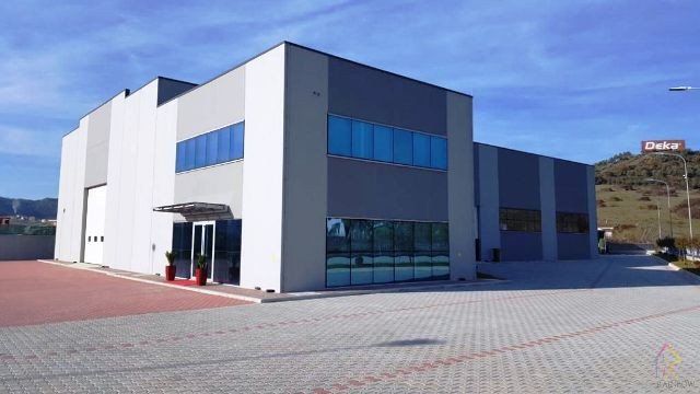 Unità commerciali - negozi in vendita — Rainbow - real estate albania