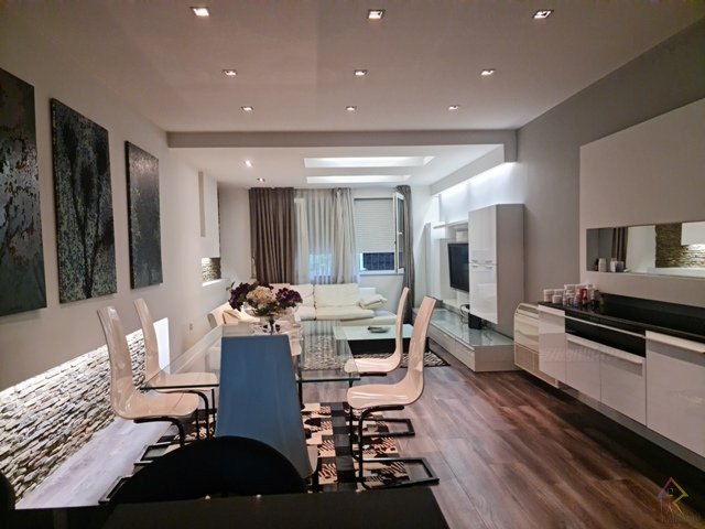 Modern 2 bedroom apartment for rent