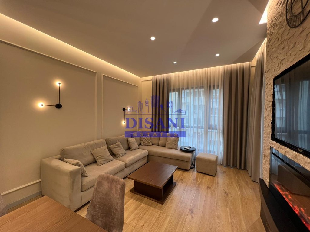 Appartement 1+1 à louer près de square 21, rue de kavajes!