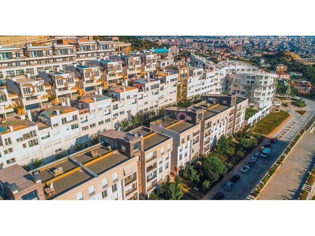 Duplex in vendita vicino a zgjerimi i kodres diellit 1!