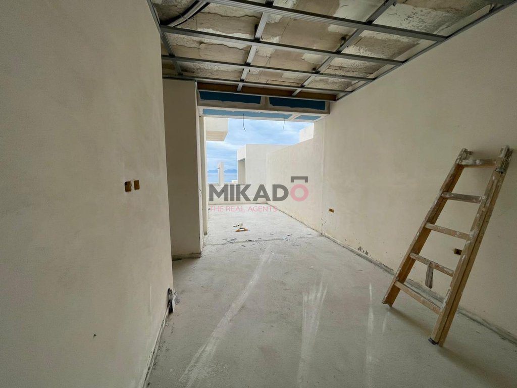 House for sale near uji i ftohtë, vlore! (2)
