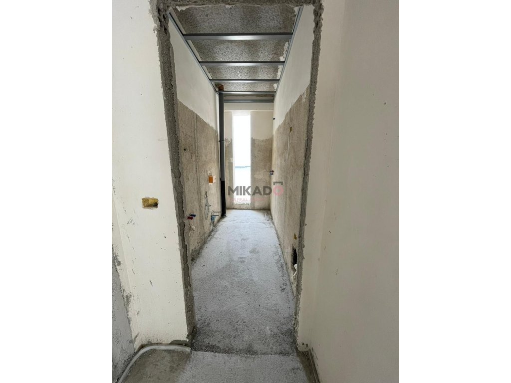 House for sale near uji i ftohtë, vlore! (6)