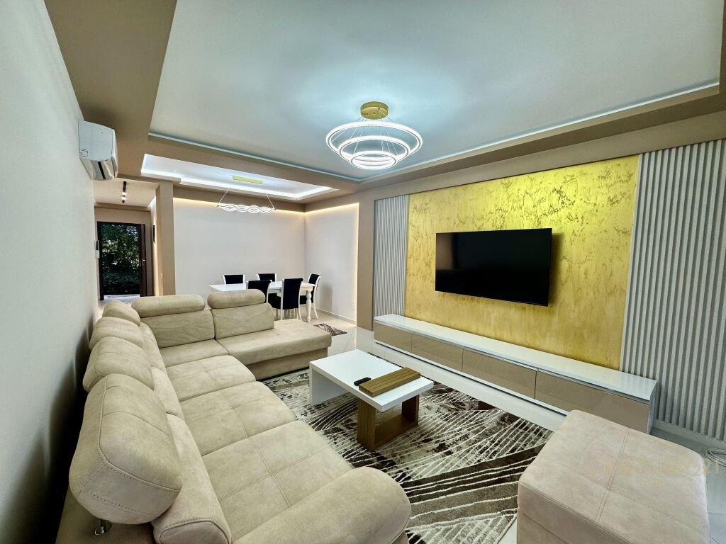 Aluguel de super duplex na residência kodra e diellit