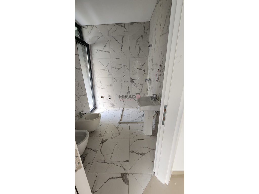 Apartamento en venta 2+1+2 con veranda en white hill, currila durres! (6)