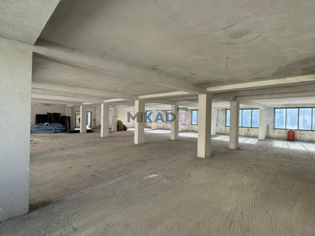 For rent business space on irfan tomini street!
