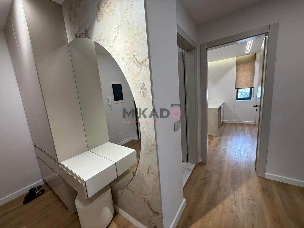 Apartamento para alugar 2+1+3 perto de kodra e diellit!