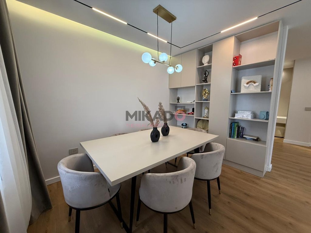 Apartamento para alugar 2+1+3 perto de kodra e diellit!