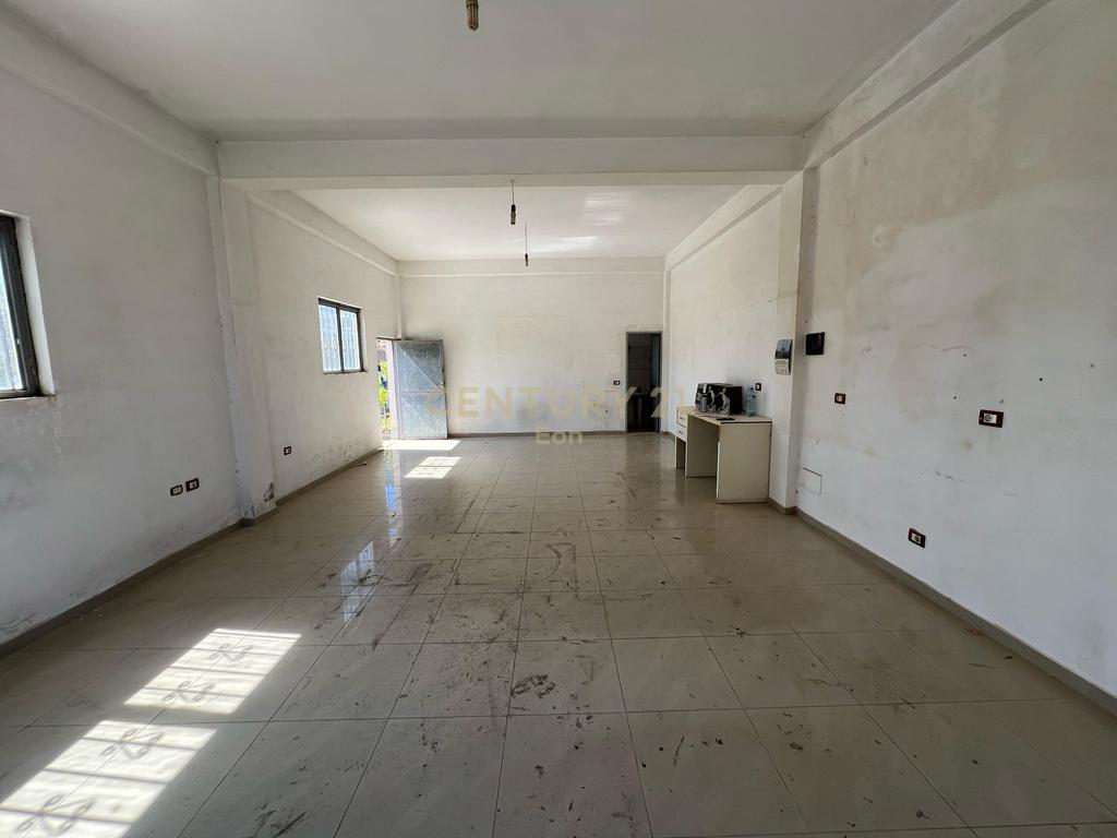 Espace multifonctionnel à louer à shkozet, Durrës!