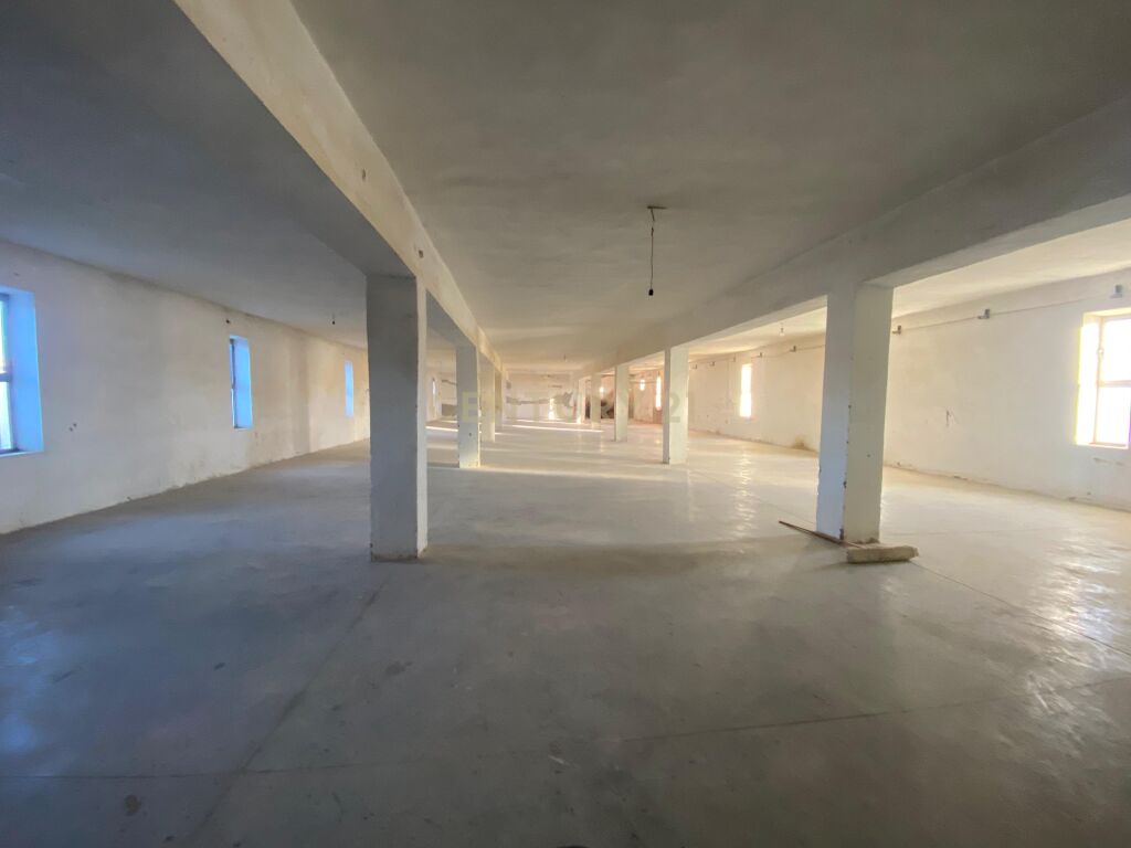 Espace multifonctionnel à louer à shkozet, Durrës!