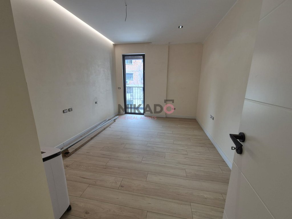 Shitet apartament 2+1+2 tek atsh-ja!