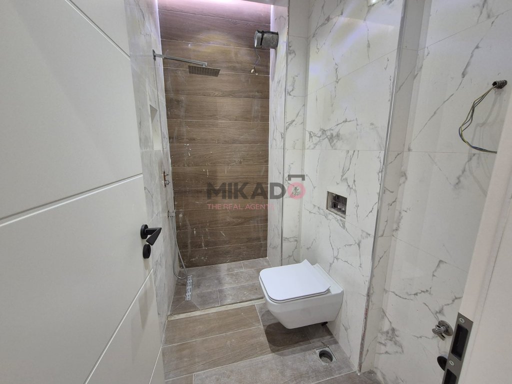 Shitet apartament 2+1+2 tek atsh-ja!