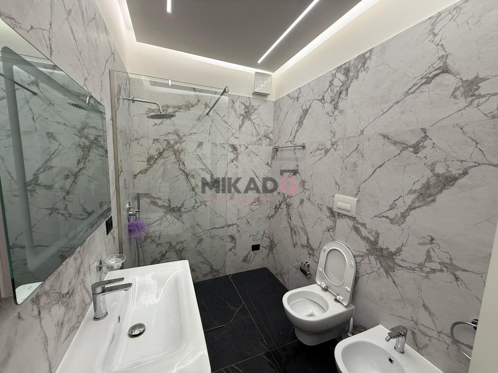 Para alugar: Apartamento 2+1+2 com 1 vaga de estacionamento na residenca sofia, teg!