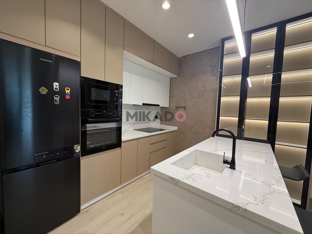 Para alugar: Apartamento 2+1+2 com 1 vaga de estacionamento na residenca sofia, teg!