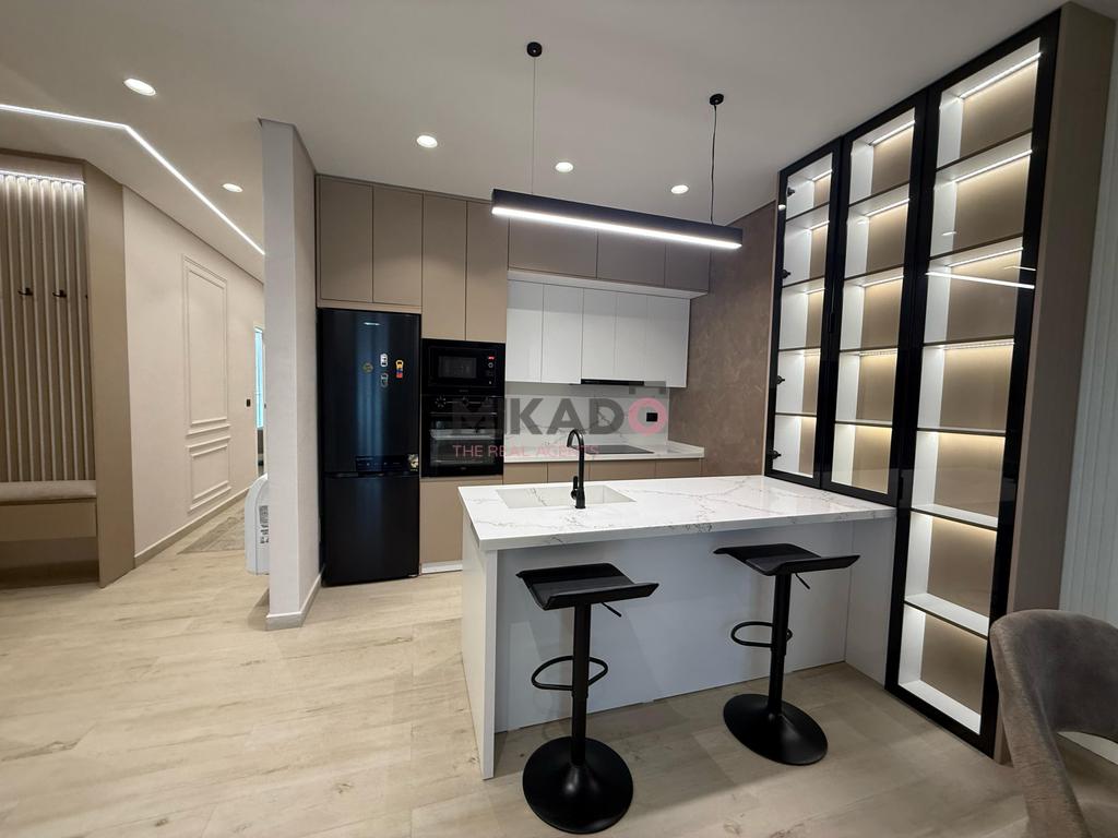 Para alugar: Apartamento 2+1+2 com 1 vaga de estacionamento na residenca sofia, teg!