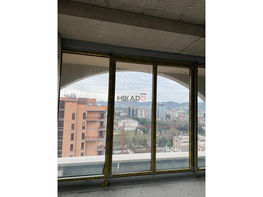 Appartement à vendre 2+1+2 près du boulevard de Tirana!
