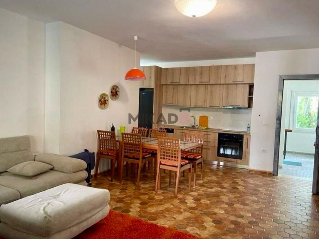 Appartamento in vendita 2+1 a qerret! (2)