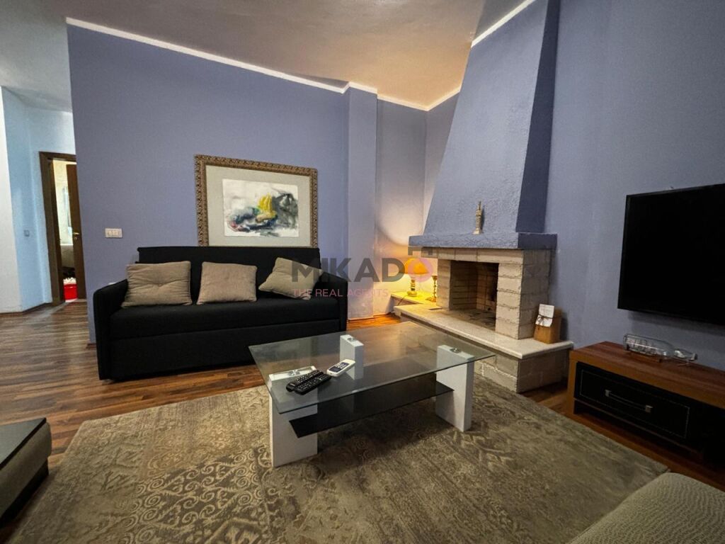 Shitet penthouse ne qerret! (2)