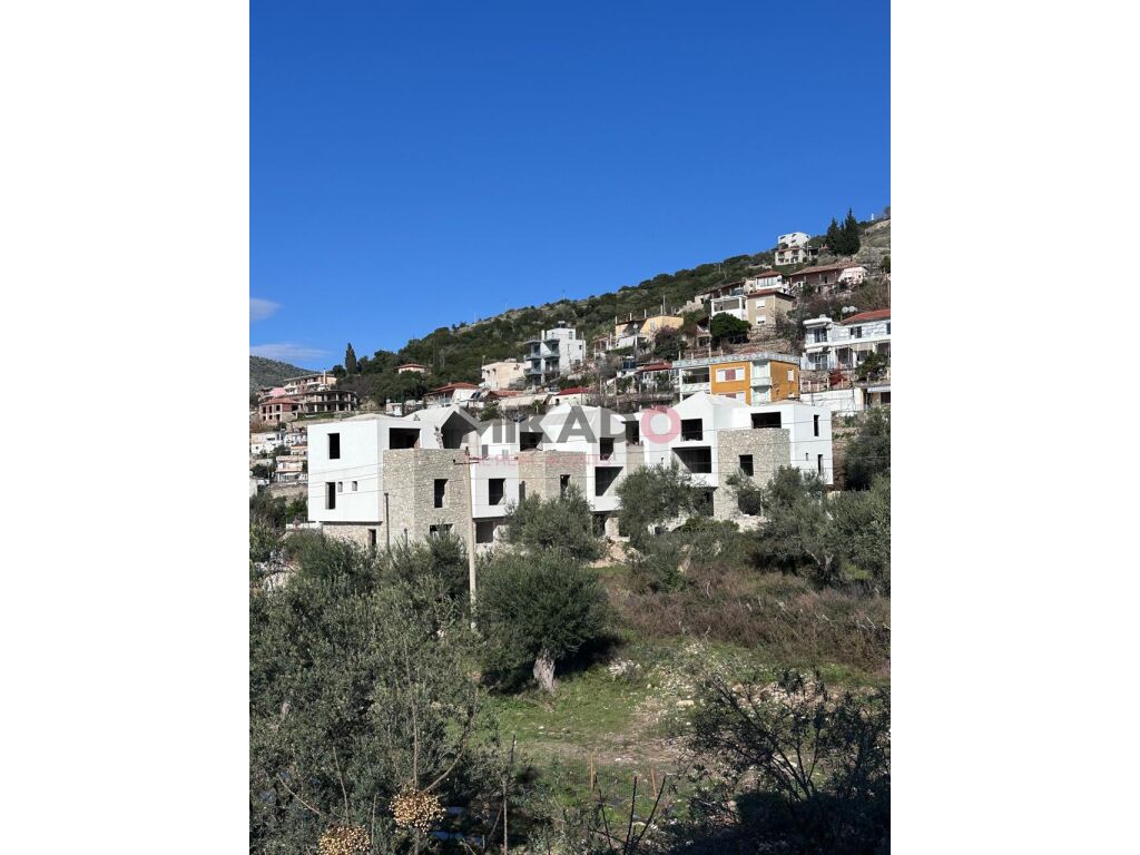 Shitet vilë luksoze – Borgo bello residence, drimadhë !