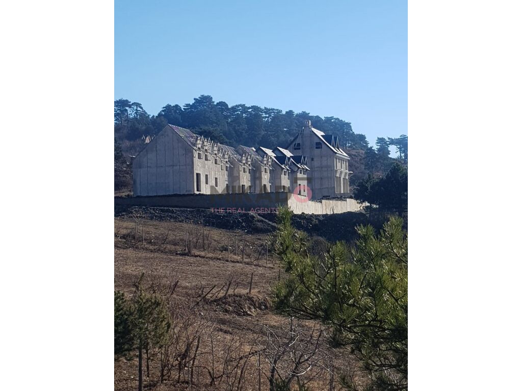 Casa turística en venta en el pueblo turístico, gjinar, en Elbasan! (6)