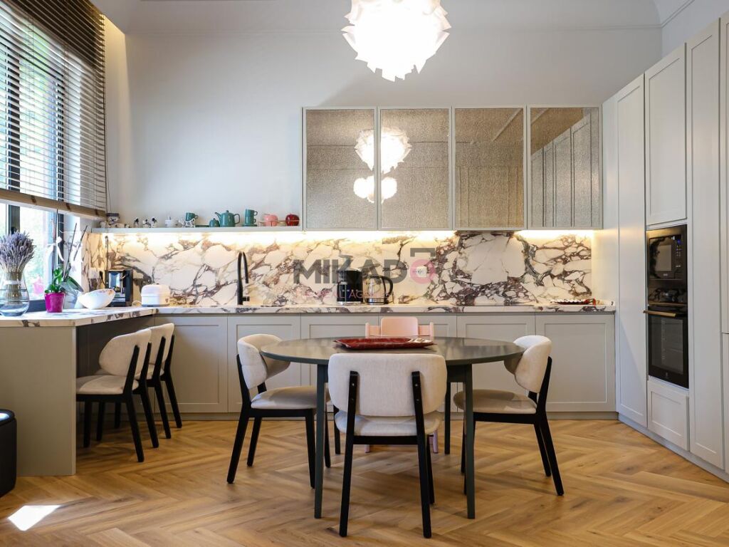 Duplex in vendita in forma di villa vicino all'estensione di kodra e diellit!