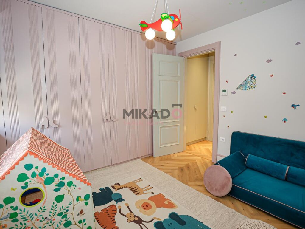 Duplex in vendita in forma di villa vicino all'estensione di kodra e diellit!