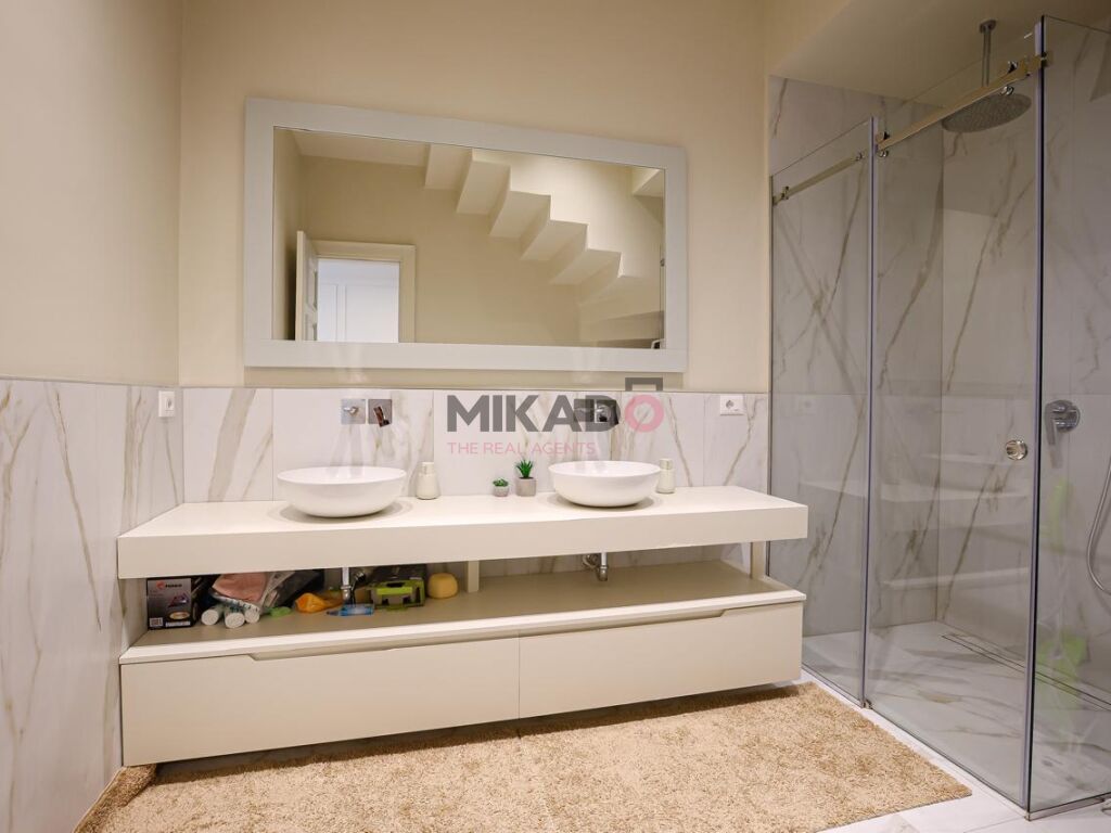 Duplex in vendita in forma di villa vicino all'estensione di kodra e diellit!