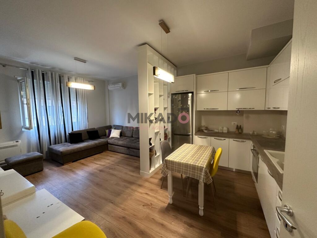Jepet me qira apartament 1+1 ne selite!