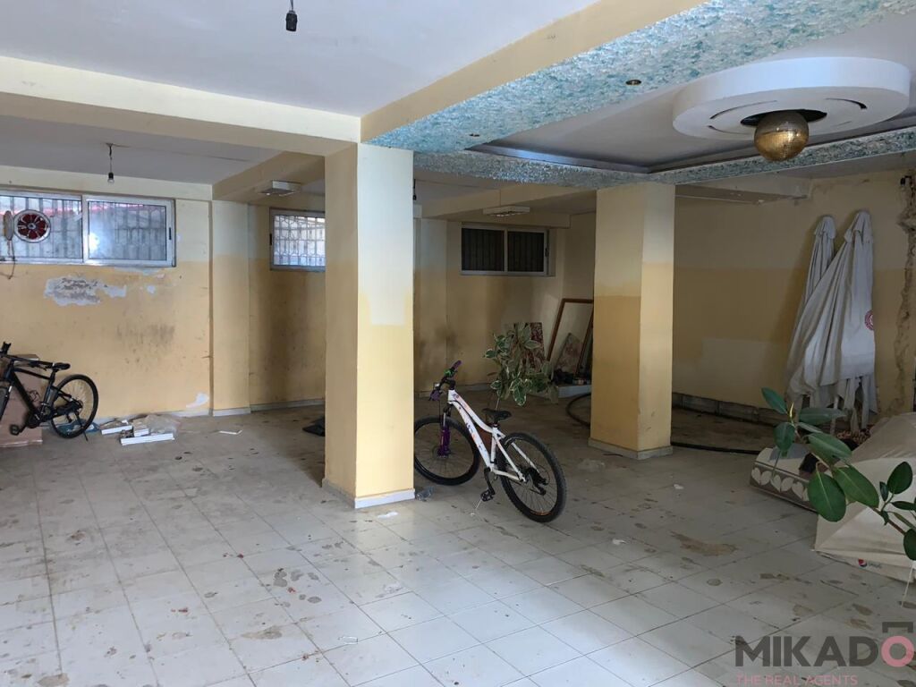Unit for sale near the ballet school!