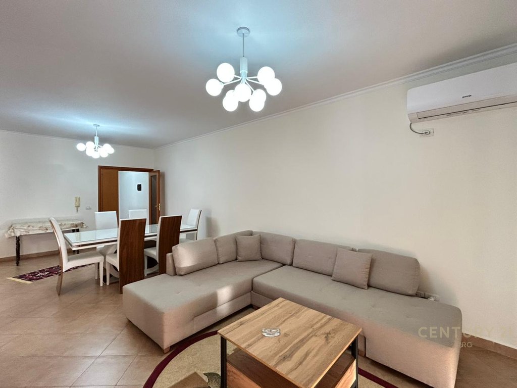 2+1+2 wohnung zur miete in der nähe der kavaja-strasse.