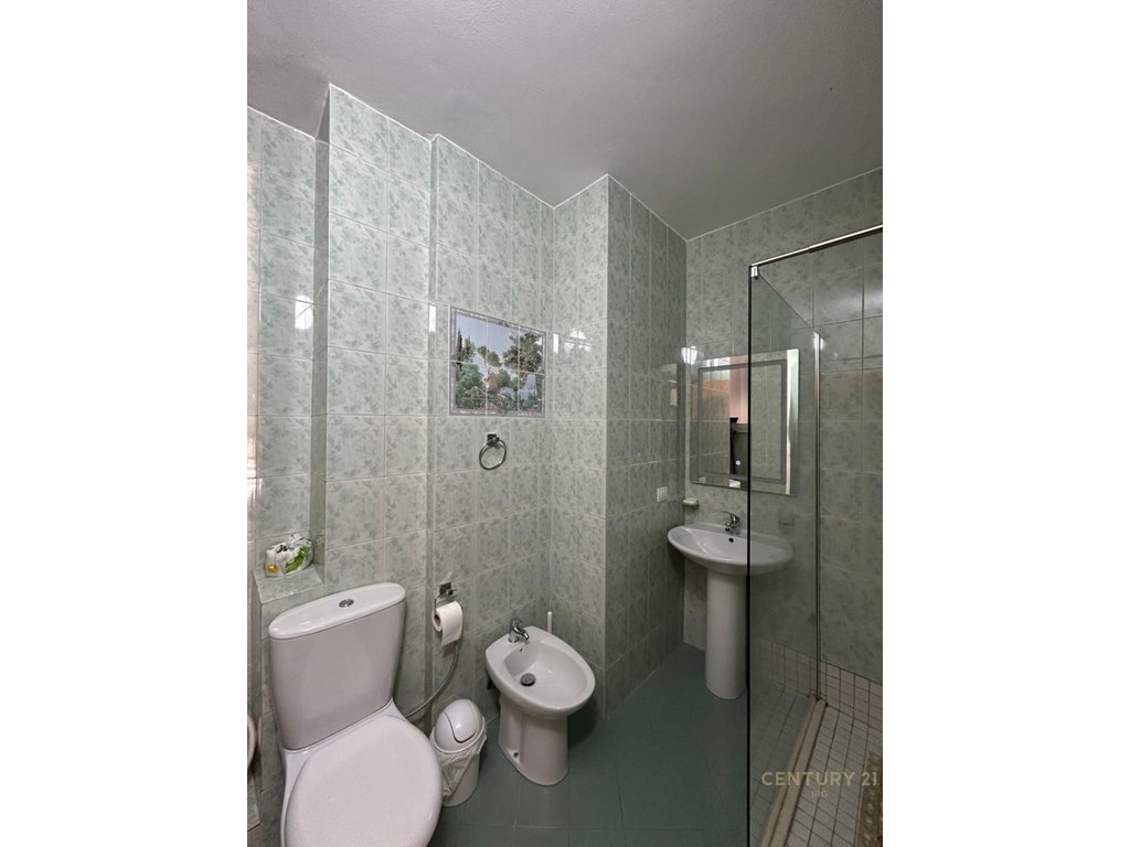 2+1+2 wohnung zur miete in der nähe der kavaja-strasse.