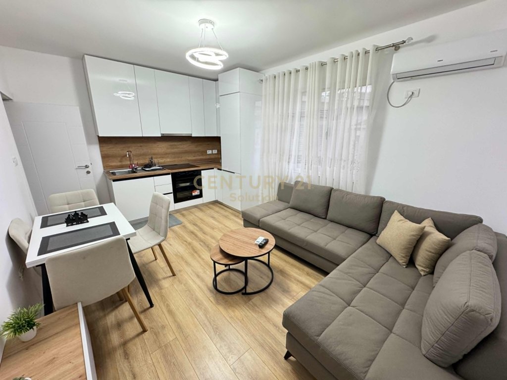 2+1+2 wohnung zur miete in der nähe der kavaja-strasse.