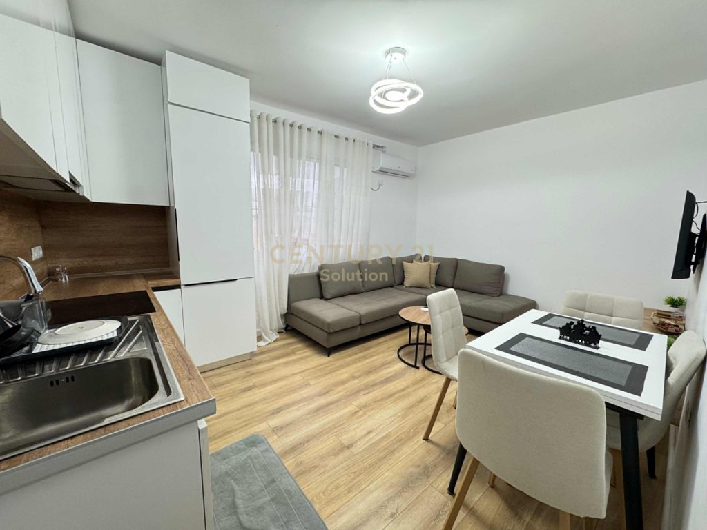 2+1+2 wohnung zur miete in der nähe der kavaja-strasse.