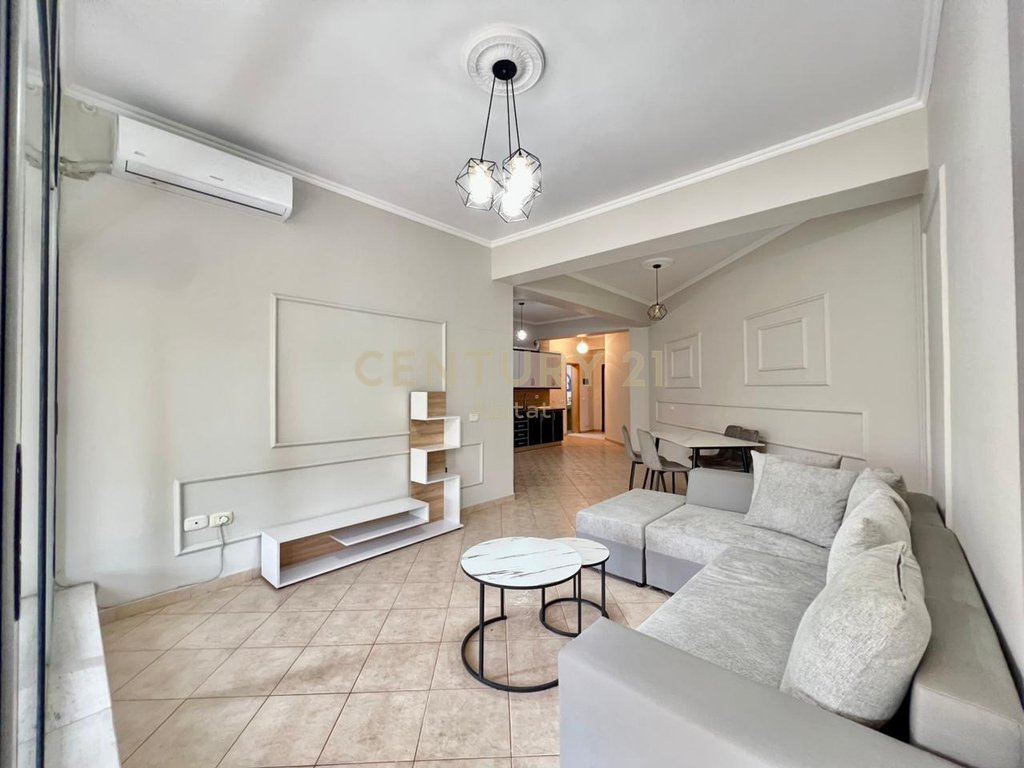 2+1+2 wohnung zur miete in der nähe der kavaja-strasse.