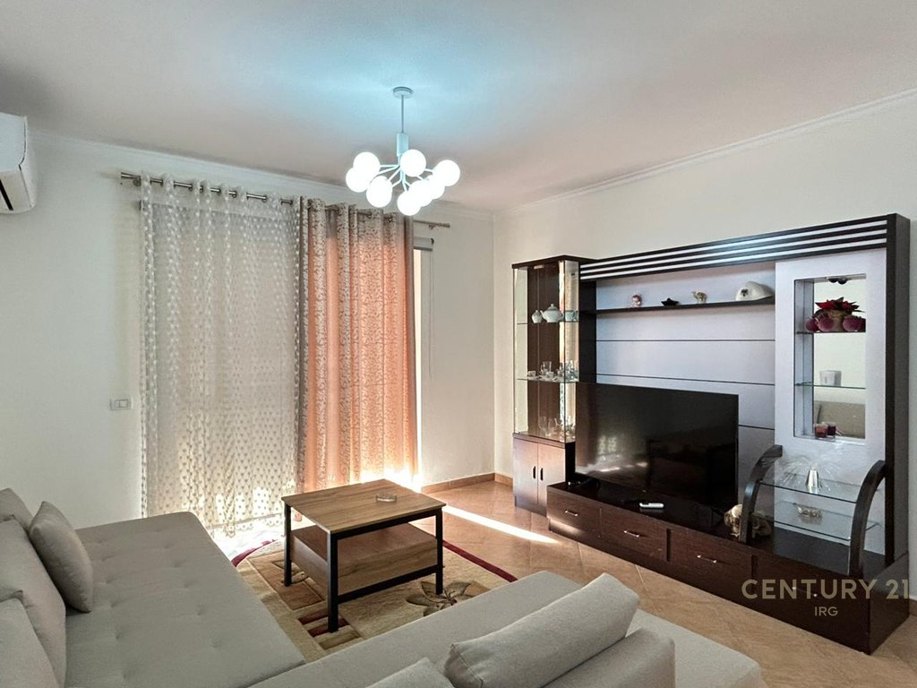 2+1+2 wohnung zur miete in der nähe der kavaja-strasse.