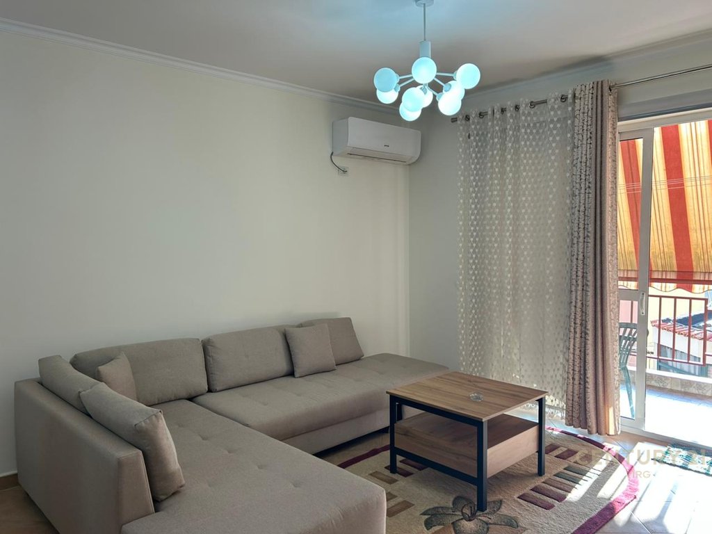 2+1+2 wohnung zur miete in der nähe der kavaja-strasse.