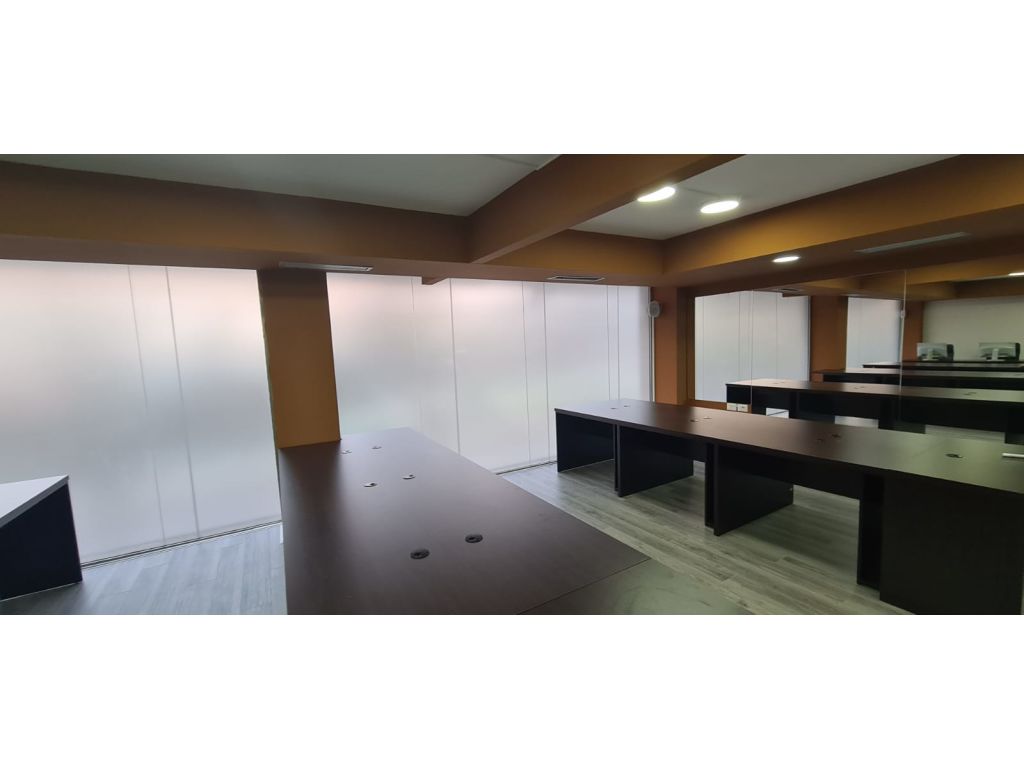 New commercial unit for sale opposite "Petro Ninit"!