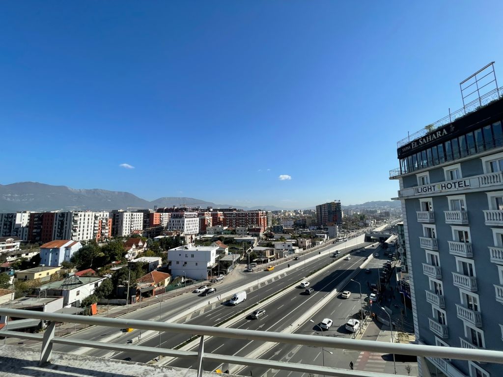 Vendido super apartamento 3+1+2 con verandas en Astir!
