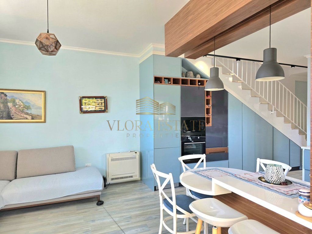 Vile per shitje ne dhermi, tek white rocks residences