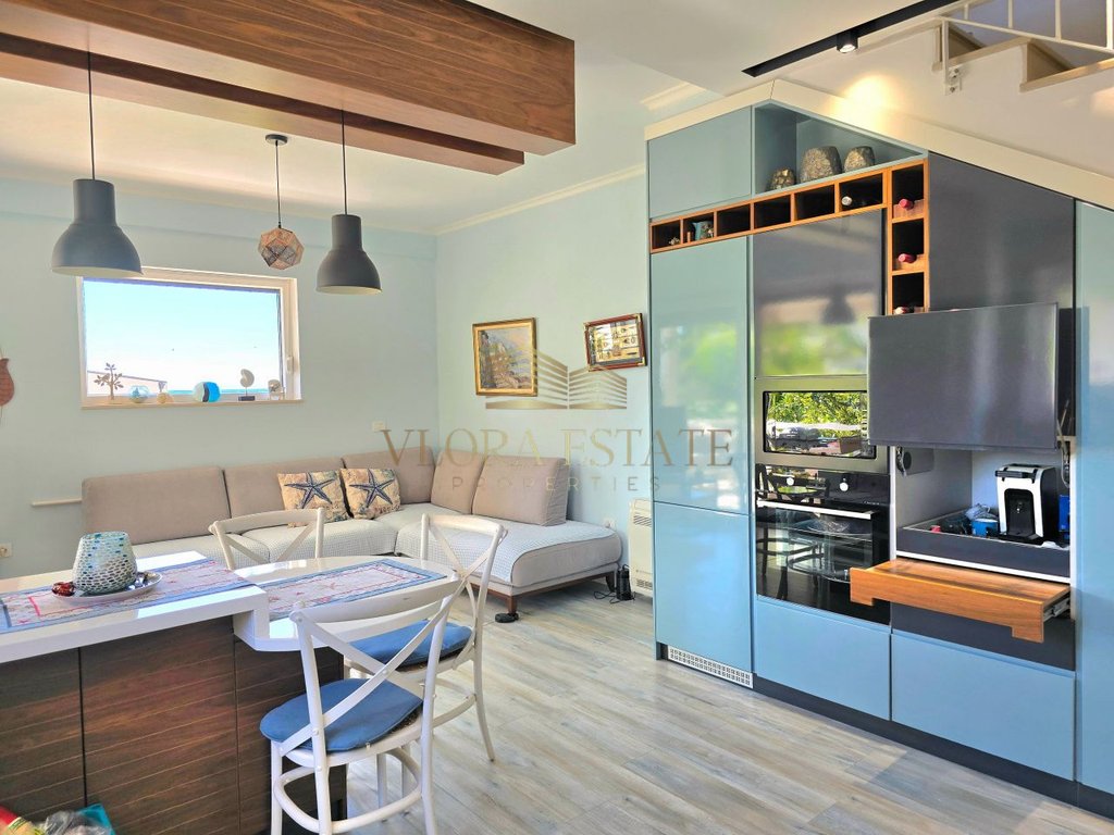 Vile per shitje ne dhermi, tek white rocks residences