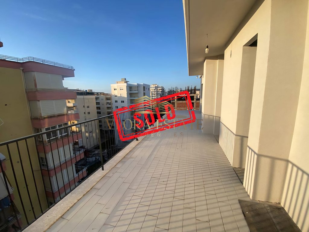 Appartamento 2+1 in vendita a Vlorë, aulona park