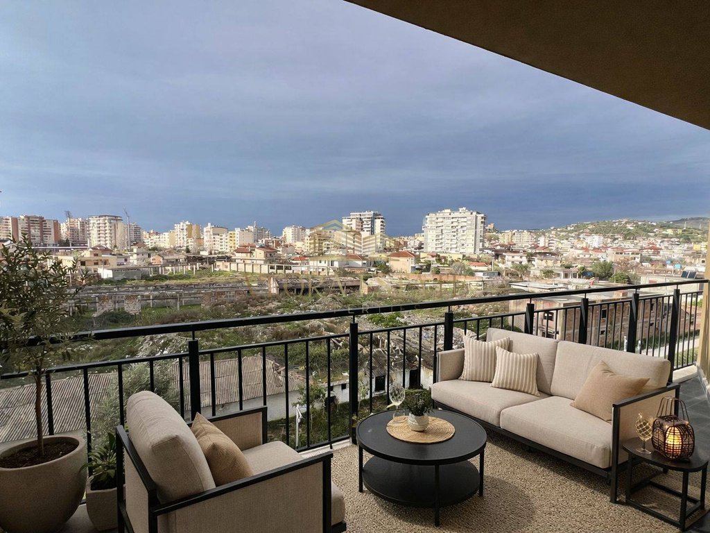 Apartamento 2+2 à venda em Vlora, centrale