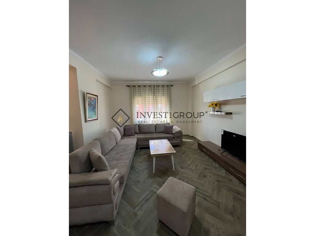 2+2 apartment zur miete im stadtzentrum von Vlora