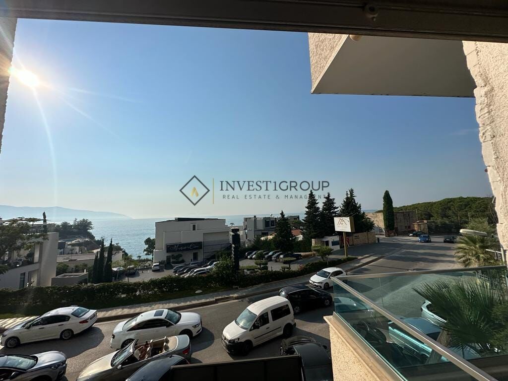 Apartament modern 2+1 me pamje nga deti te kalaja, Vlorë