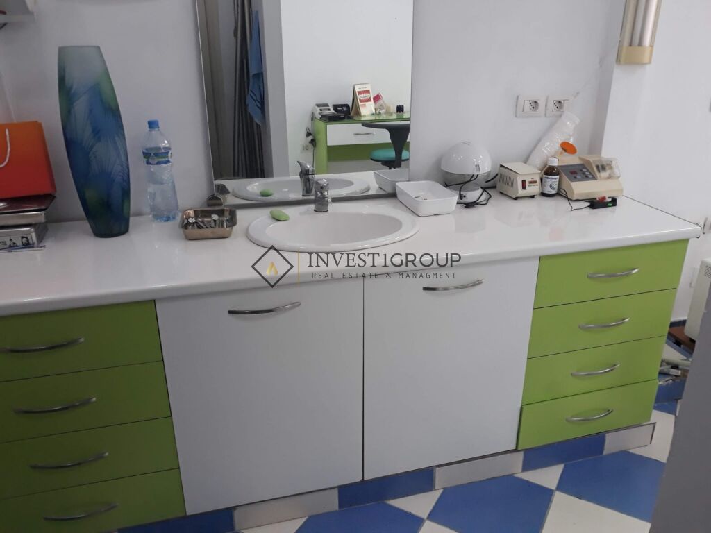 Clínicas dentárias à venda em Vlorë