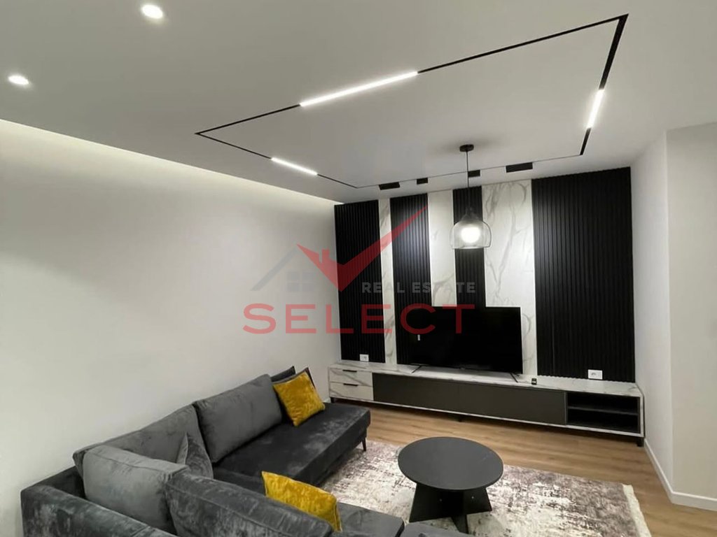 Super apartament 2+1 per qira