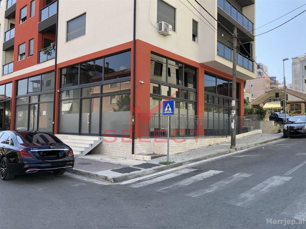 Shitet ambjent biznesi ne selite