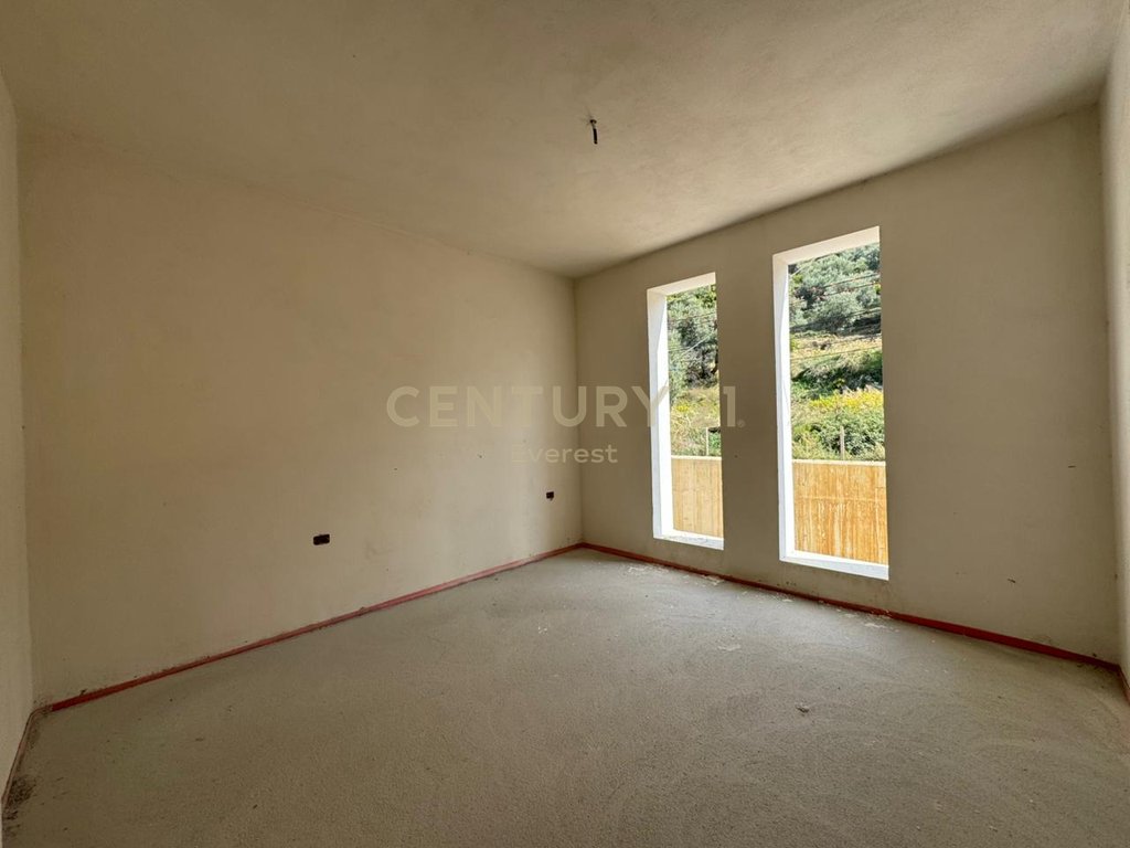 Eau froide, appartement 3+1+2 en location