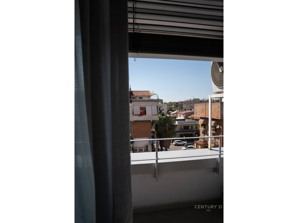 Apartment 3+1 near stadium dinamo!!
