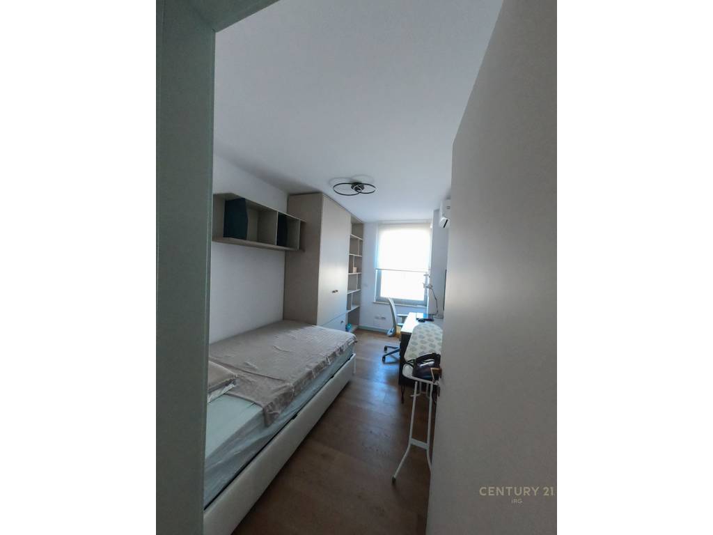 Apartment 3+1 near stadium dinamo!!