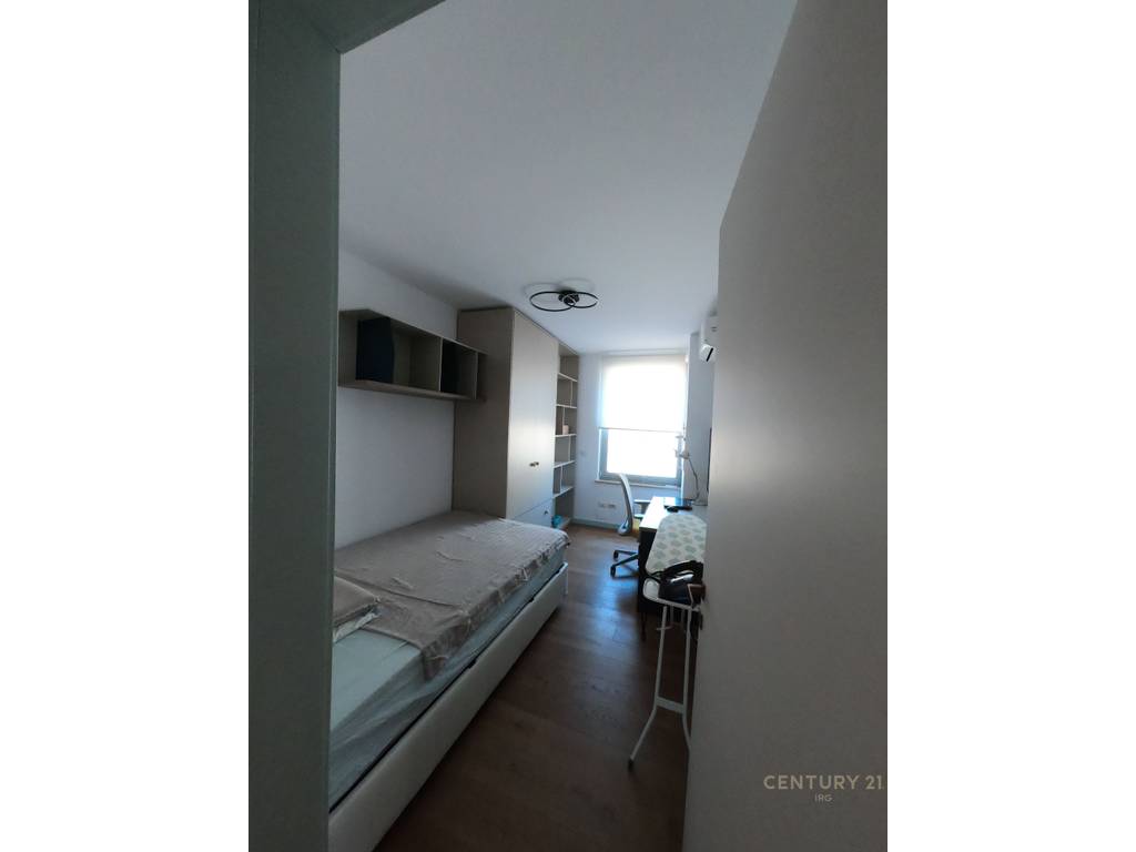 Apartment 3+1 near stadium dinamo!!